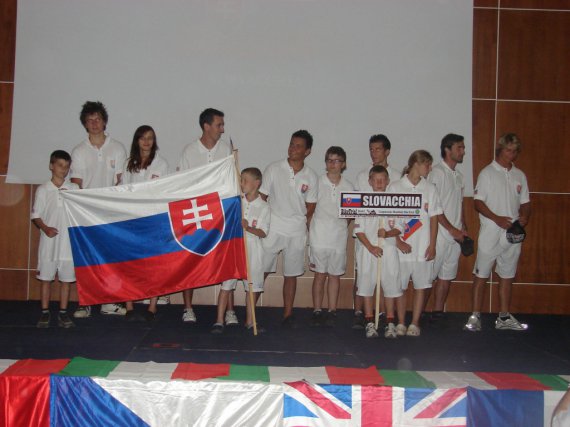 Nástup slovenských reprezentantov   2. kolo MS   Darfo Boario Terme, Taliansko