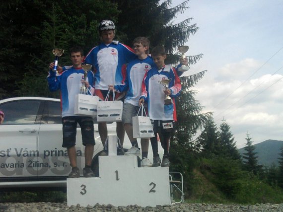 Majstri Slovenska. Zľava: Tomáš Kalus, Ján Kočiš, Miroslav Kolárik, Samuel Hlavatý